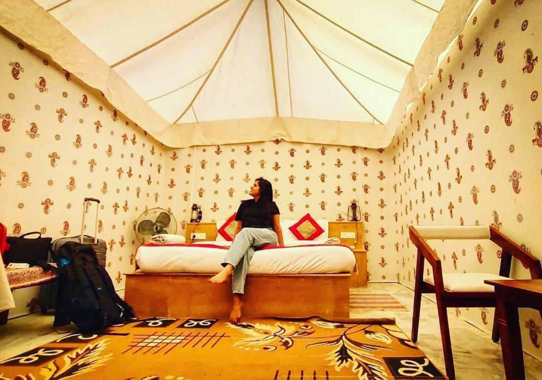 The Desert Royal Heritage Camp ไจซัลเมอร์ ภายนอก รูปภาพ